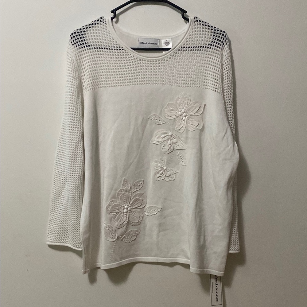 Alfred Dunner Cream Boxy Embellished Blouse